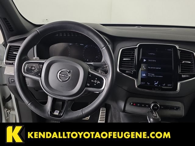 Used 2018 White Volvo T6 R-Design image 9
