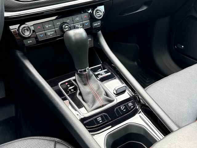 Used 2022 Granite Crystal Metallic Clearcoat Jeep Trailhawk image 10