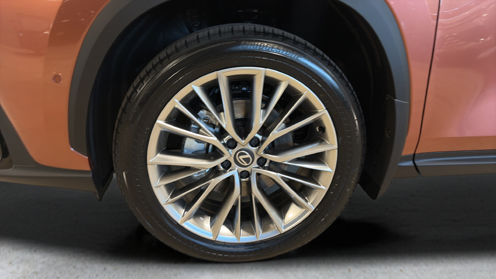 New 2026 Copper Crest Lexus NX 350h LUXURY AWD image 11