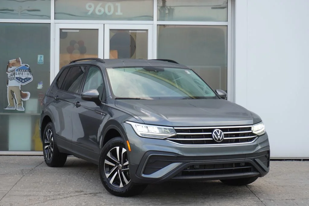 Certified Used 2023 Gray Volkswagen 2.0T S image 2