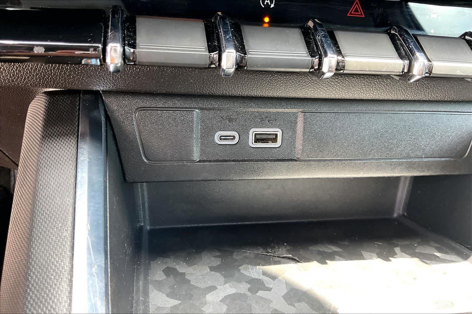 Used 2024 Sterling Metallic GMC Elevation image 32