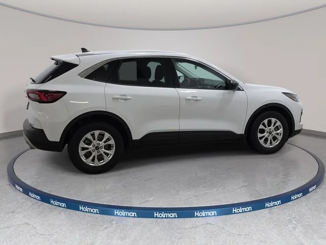 Certified Used 2023 Oxford White Ford Active image 4
