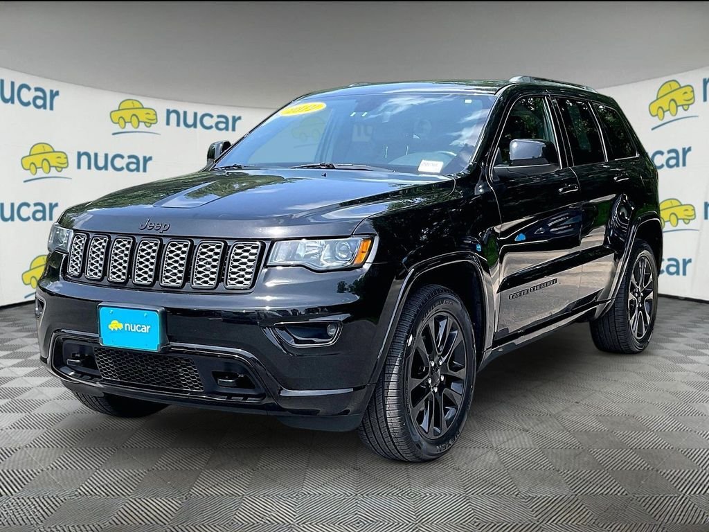 Used 2019 Black Jeep Altitude image 3