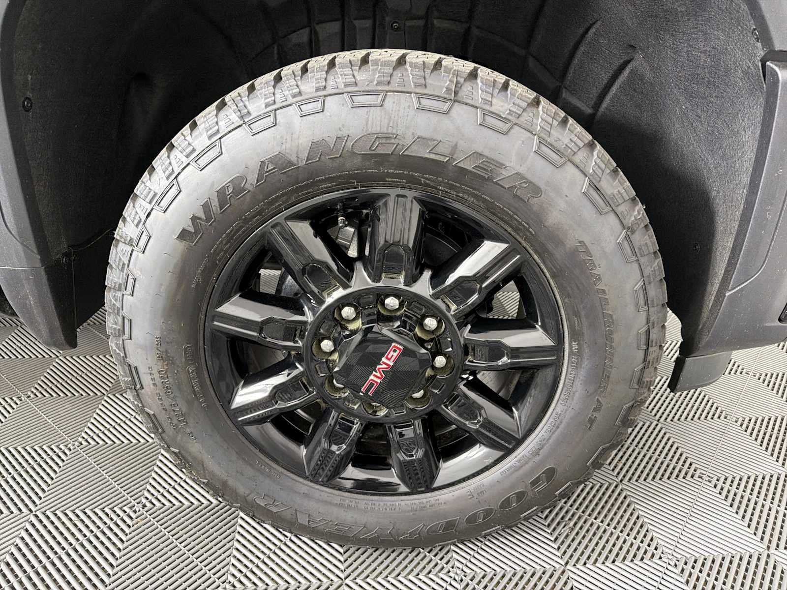 2026 GMC Sierra 2500HD AT4 - Photo 10