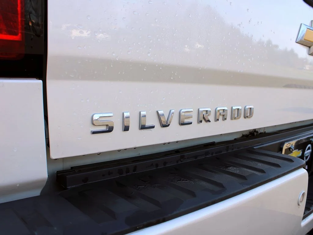 Used 2015 WHITE DIAMOND TRICOAT Chevrolet High Country image 16