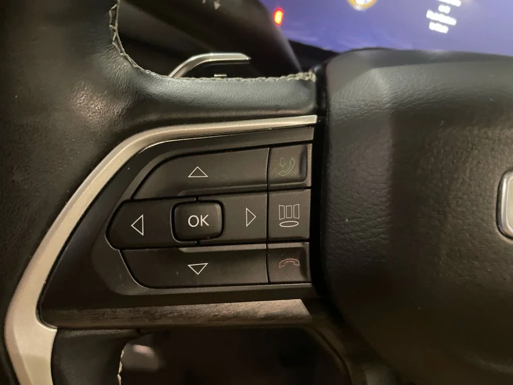 Used 2021 Baltic Gray Metallic Clearcoat Jeep Limited image 15