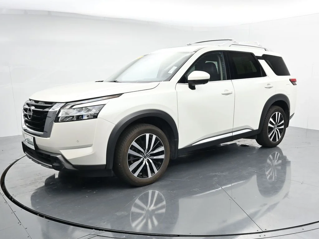 2023 Nissan Pathfinder Platinum - Photo 4