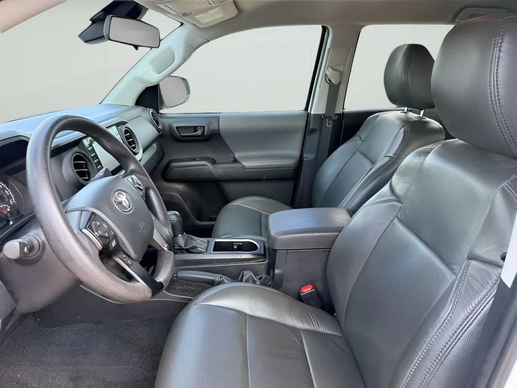 Used 2023 Ice Cap Toyota SR image 10