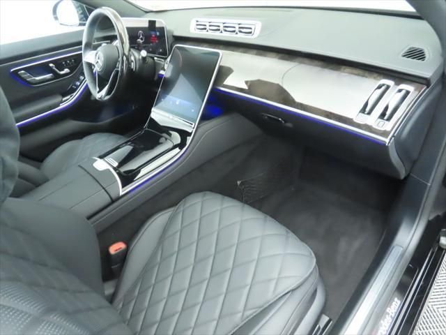 New 2026 Obsidian Black Metallic Mercedes-Benz S 580e image 19