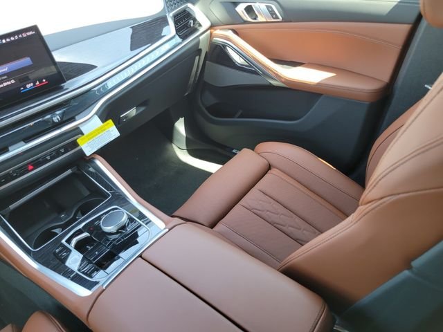 New 2026 Black BMW xDrive40i image 14
