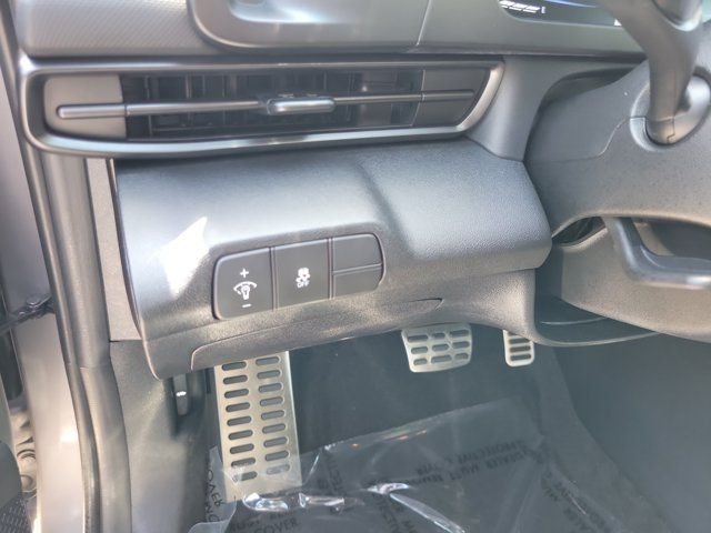 2025 Hyundai Elantra SEL - Photo 15