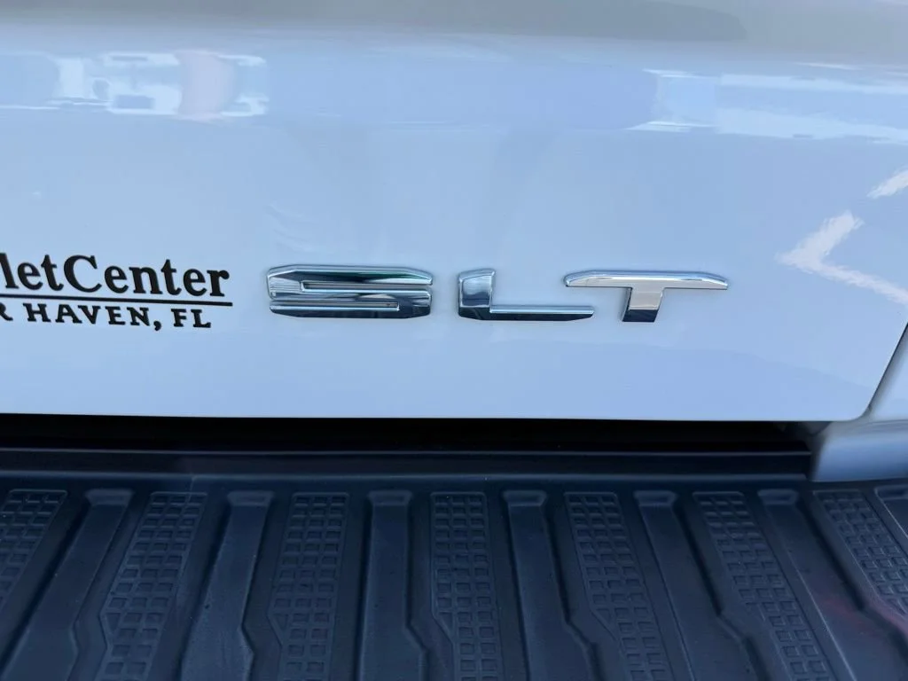 2023 GMC Sierra 1500 SLT - Photo 11