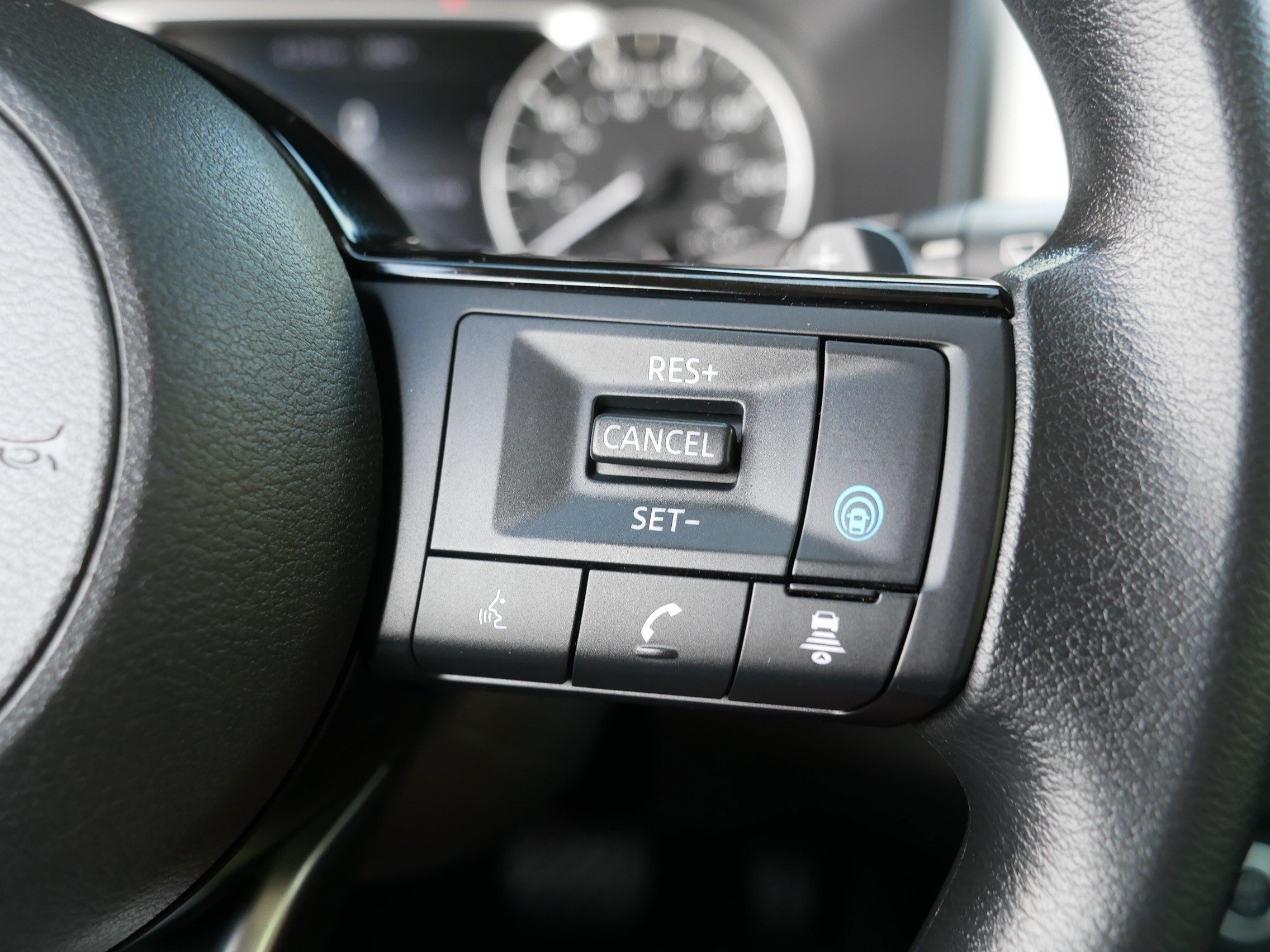 Certified Used 2023 Pearl White Tricoat Nissan SV image 29