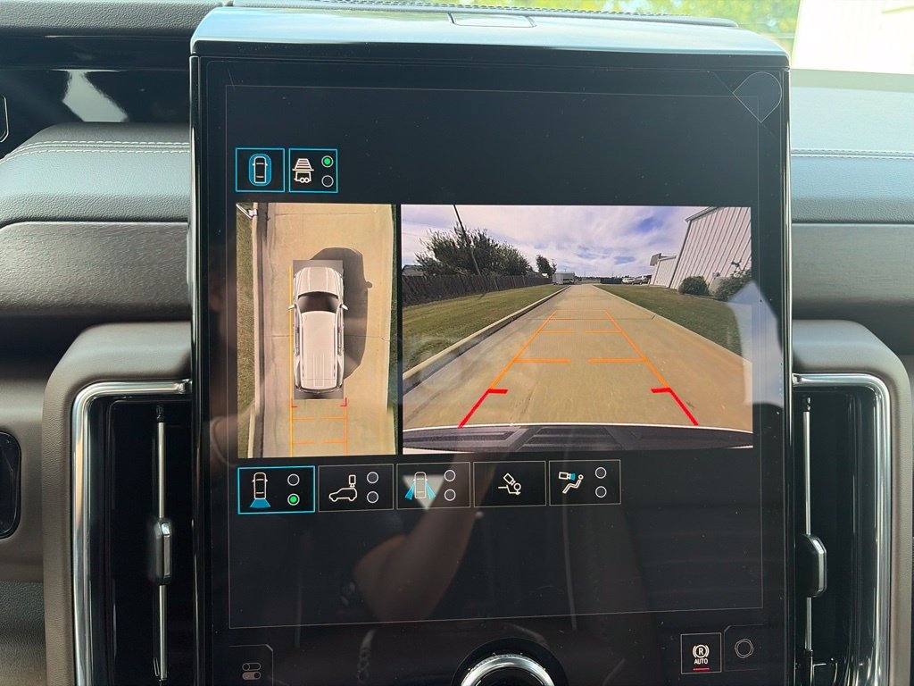 New 2026 Glacier White Tricoat GMC Denali Ultimate image 39