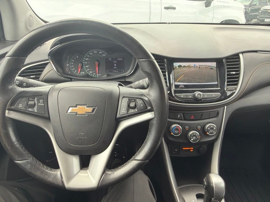 Used 2018 White Chevrolet LT image 11