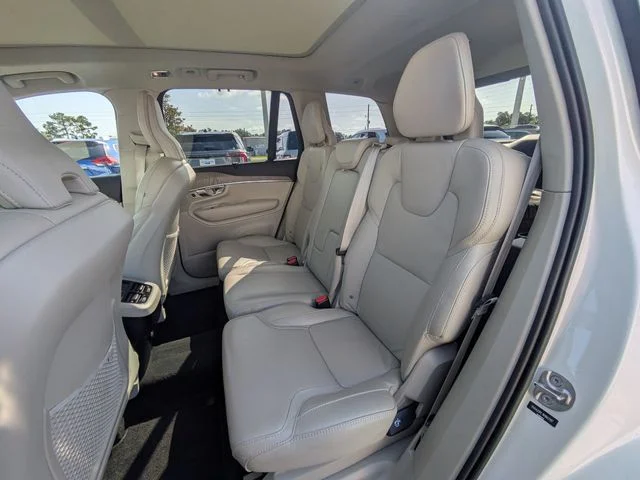 Certified Used 2022 Crystal White Metallic Volvo T6 Inscription image 14