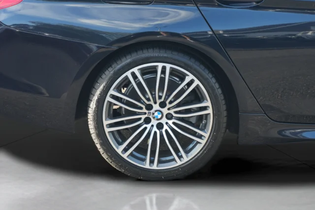 Used 2018 Black BMW 530i xDrive image 45