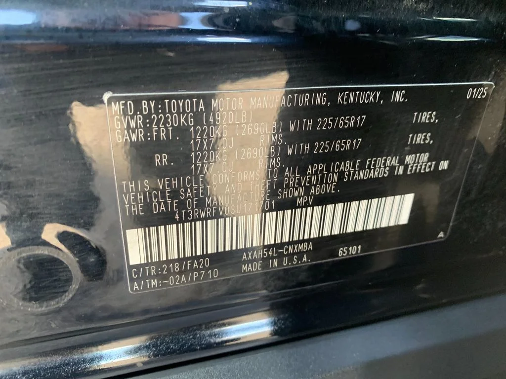 Used 2025 Black Toyota XLE image 32