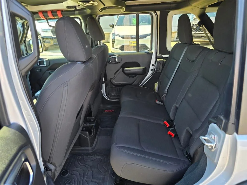 Used 2023 Silver Jeep Sport image 10