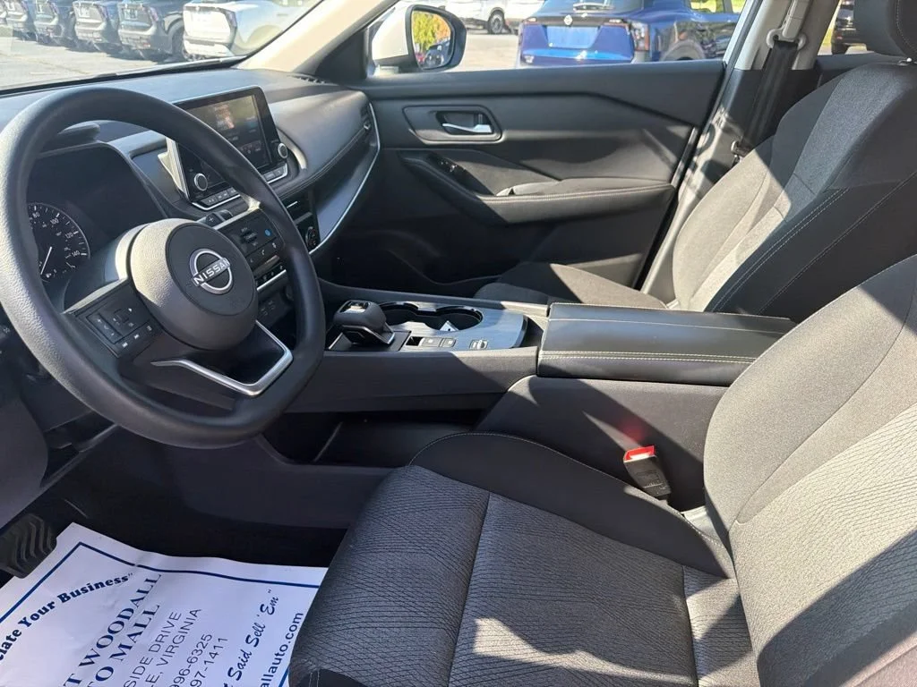 Used 2024 Silver Nissan SV image 15