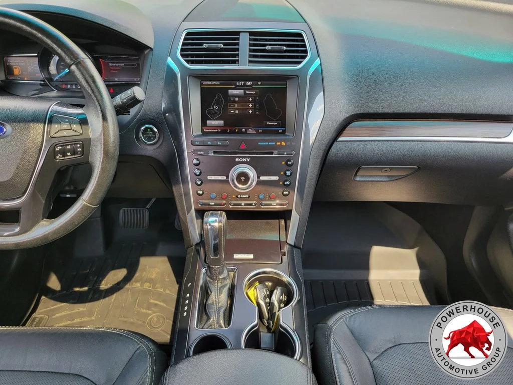 Used 2016 Black Ford Limited image 21