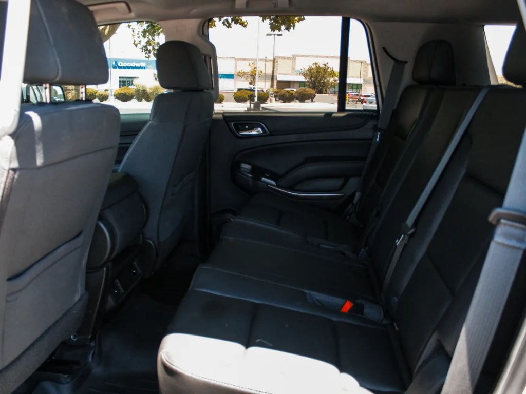 Used 2018 Silver Chevrolet  image 21