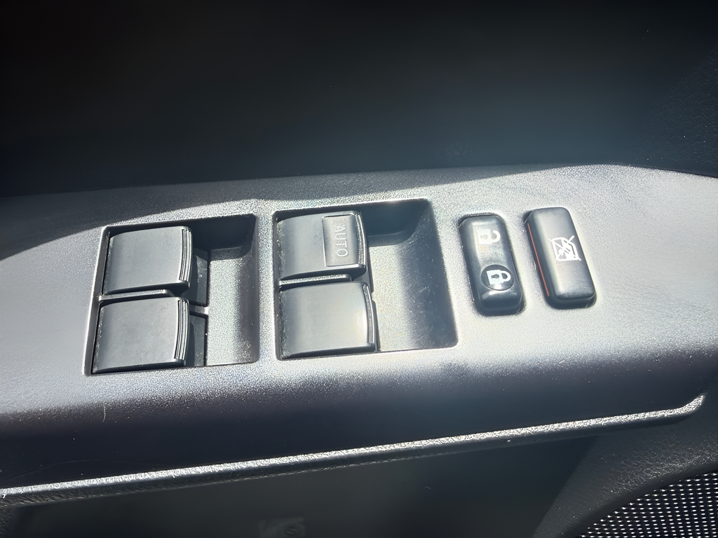 Used 2018 Gray Toyota LE image 31