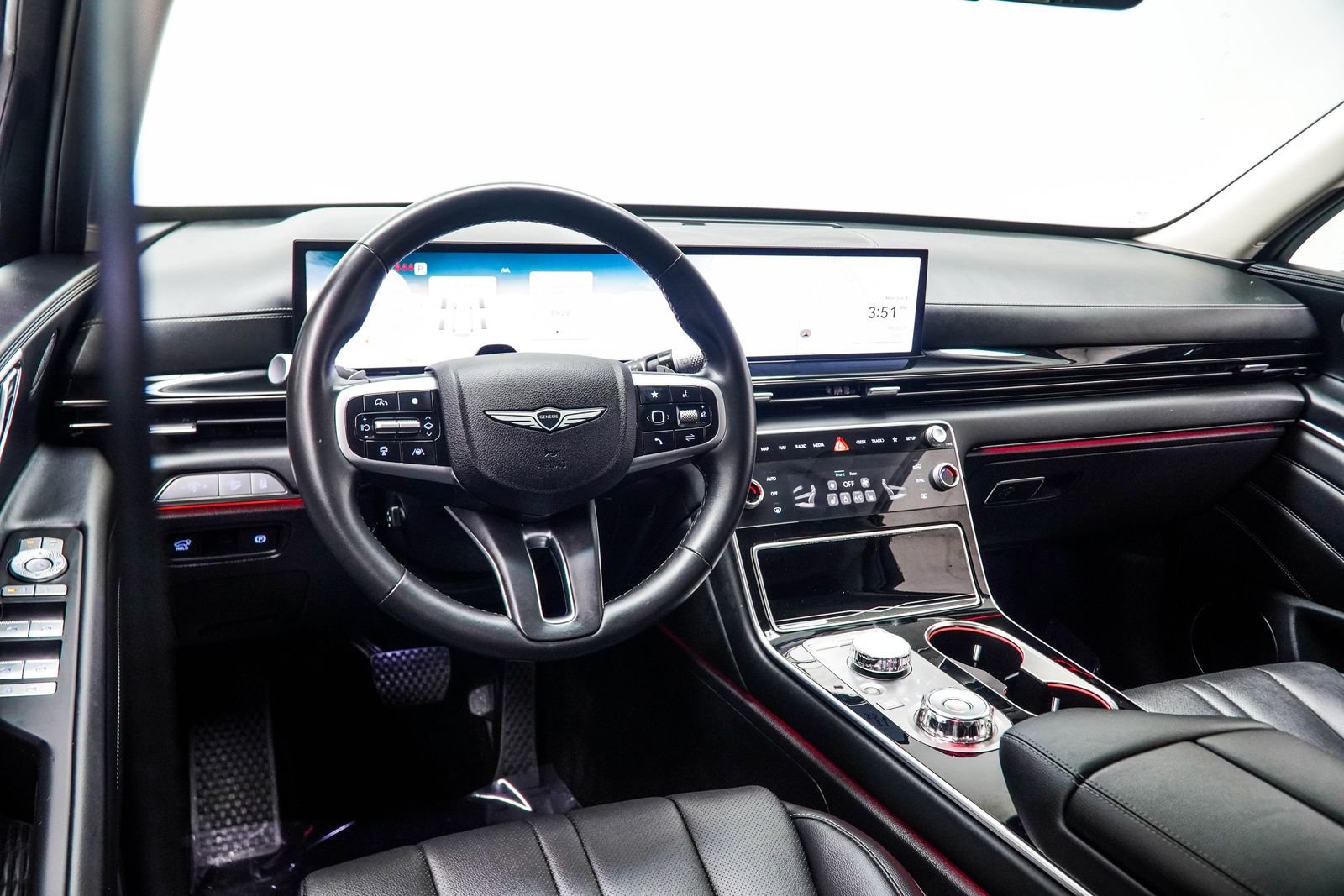Used 2025 White Genesis 2.5T image 15