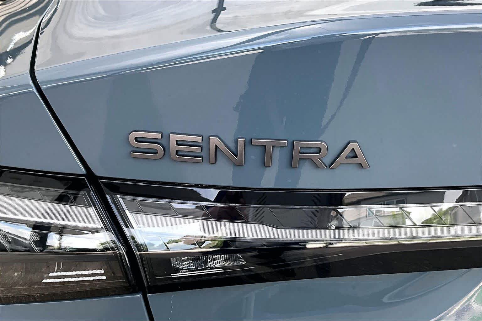 New 2026 Atlantic Gray Metallic Nissan SL image 8