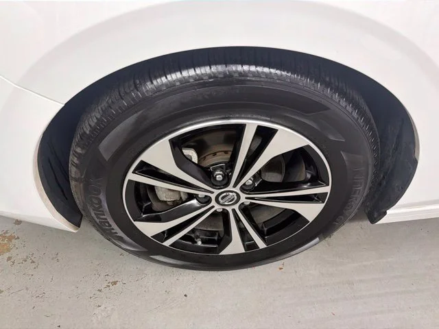 Used 2021 Fresh Powder Nissan SV image 25