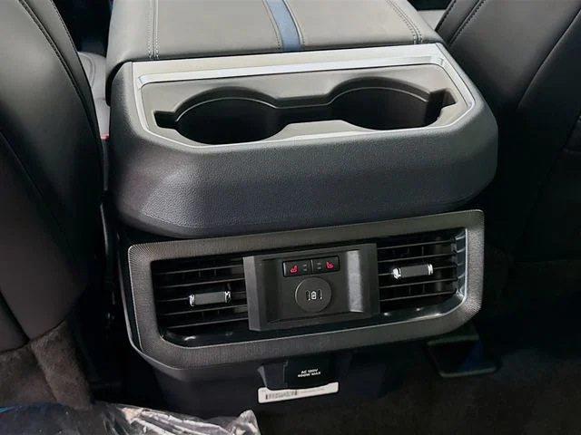 2026 Ford F-350 Super Duty Platinum - Photo 27