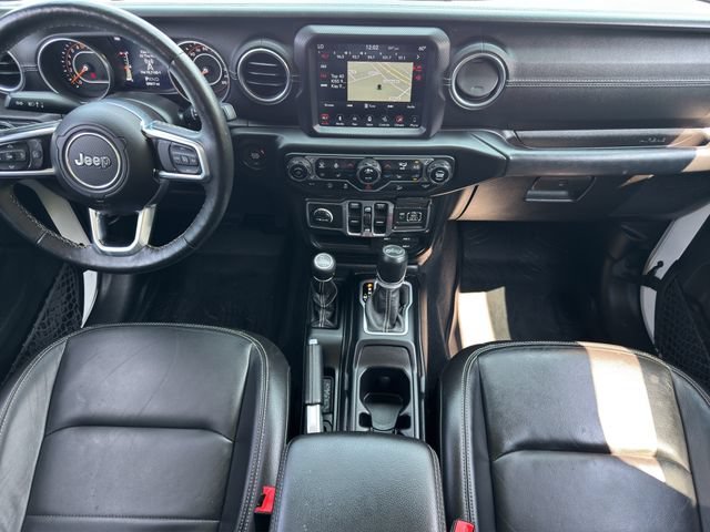 Used 2018 White Jeep Sahara 4x4 image 19