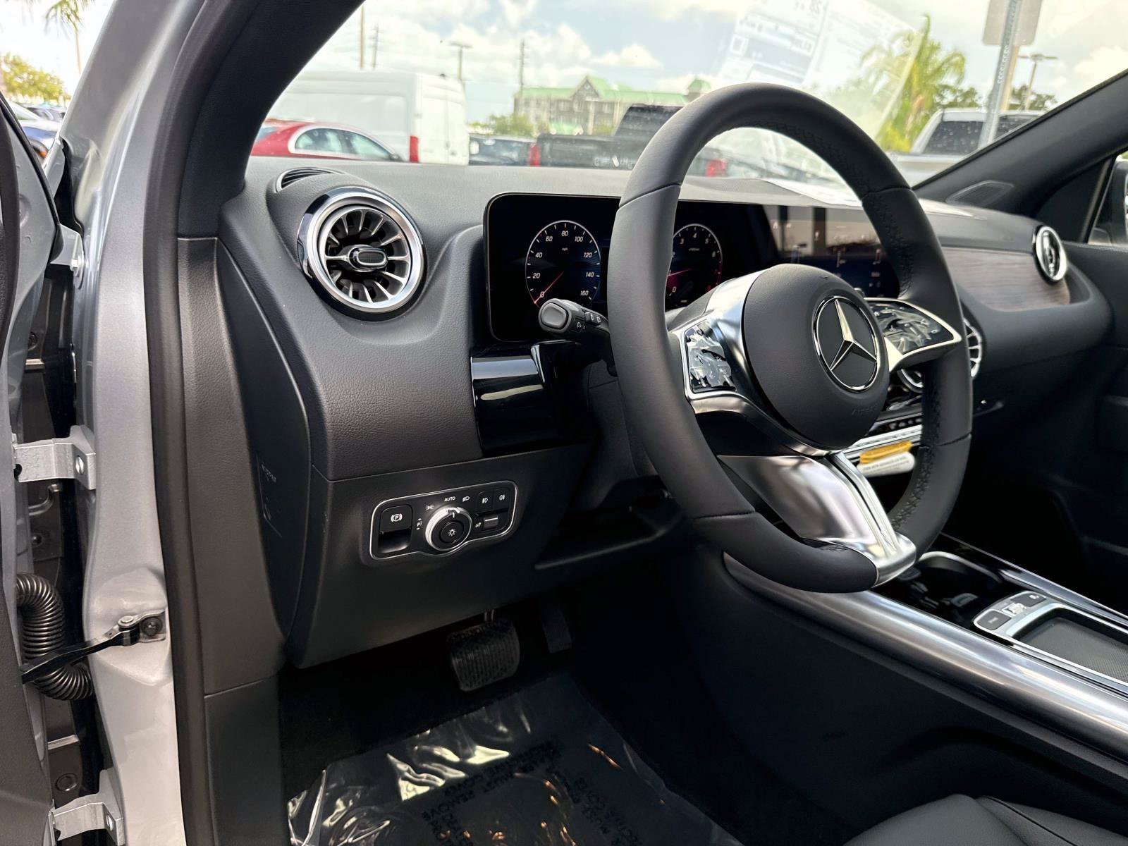 New 2026 Silver Metallic Mercedes-Benz 250 4MATIC® SUV image 20
