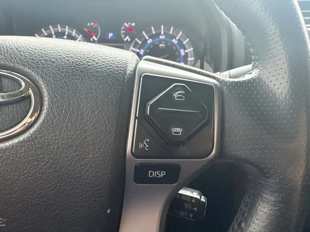 Used 2016 Silver Toyota Limited image 17