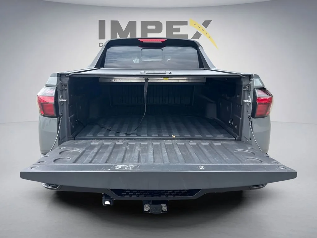 Used 2023  Hyundai SEL Premium image 29