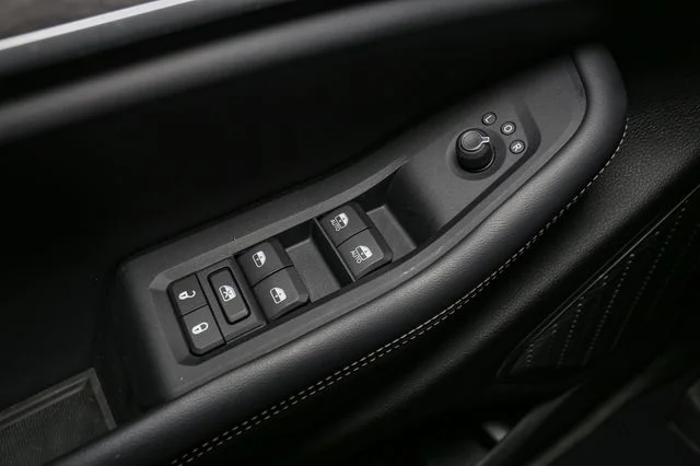 Used 2023 White Jeep 4xe image 41