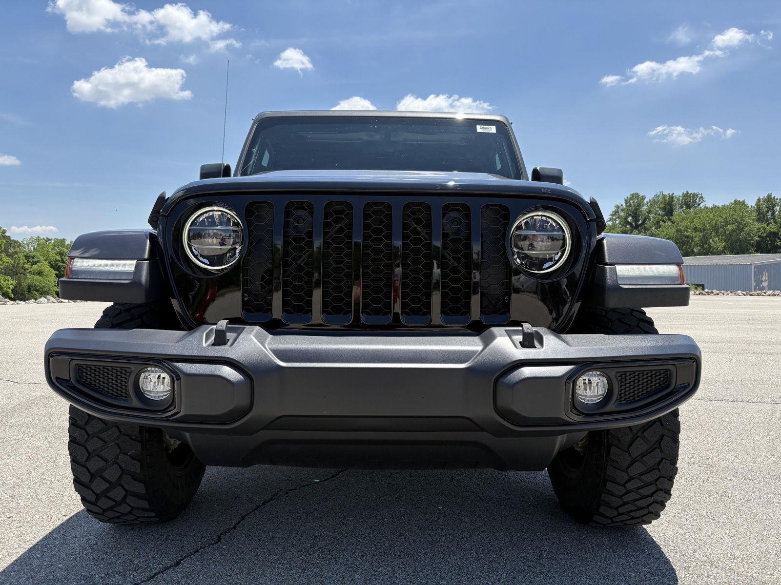 Used 2022 Granite Crystal Metallic Clearcoat Jeep Willys image 17