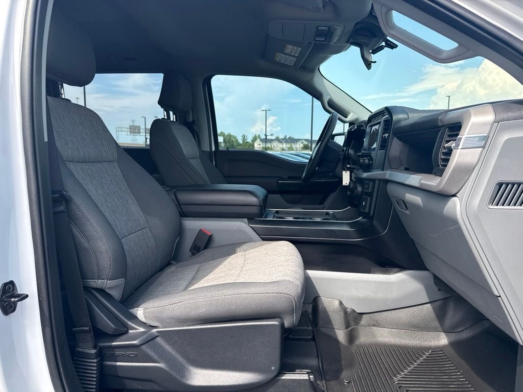 Used 2022 White Ford XL image 17