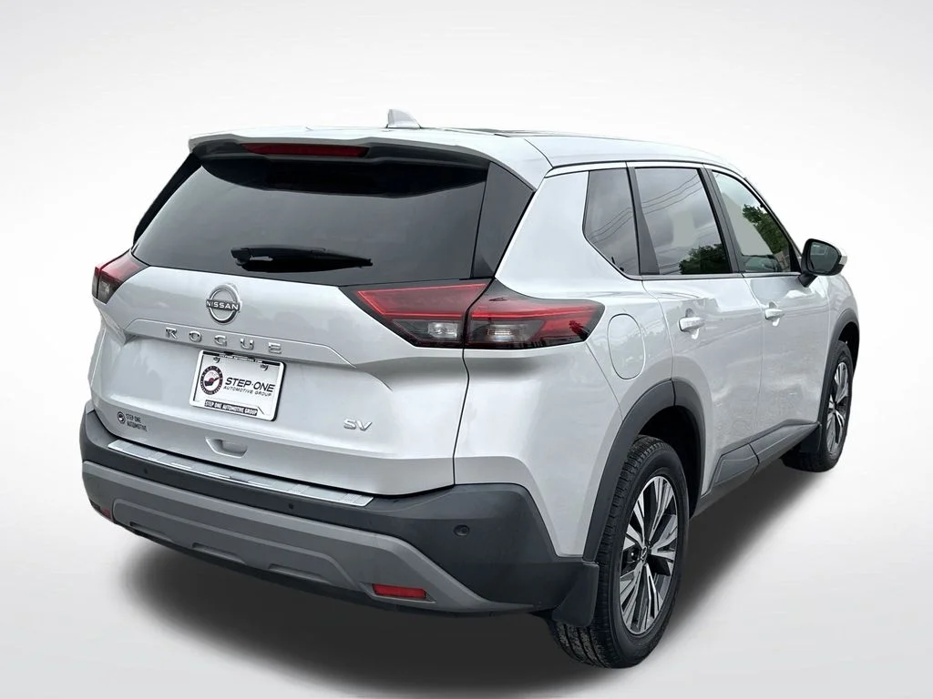 2023 Nissan Rogue SV - Photo 7