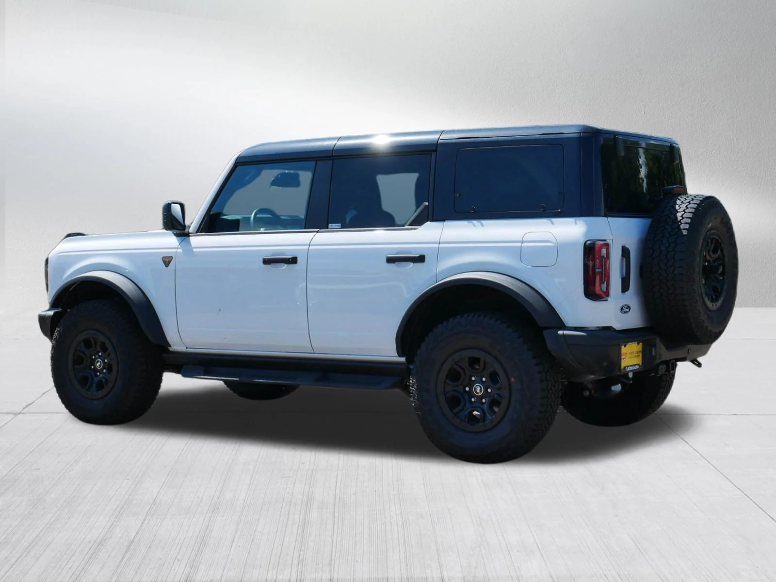 New 2026 Oxford White Ford Badlands image 5