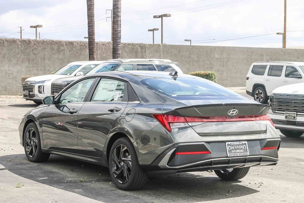 New 2026 Gray Hyundai SEL Sport image 6