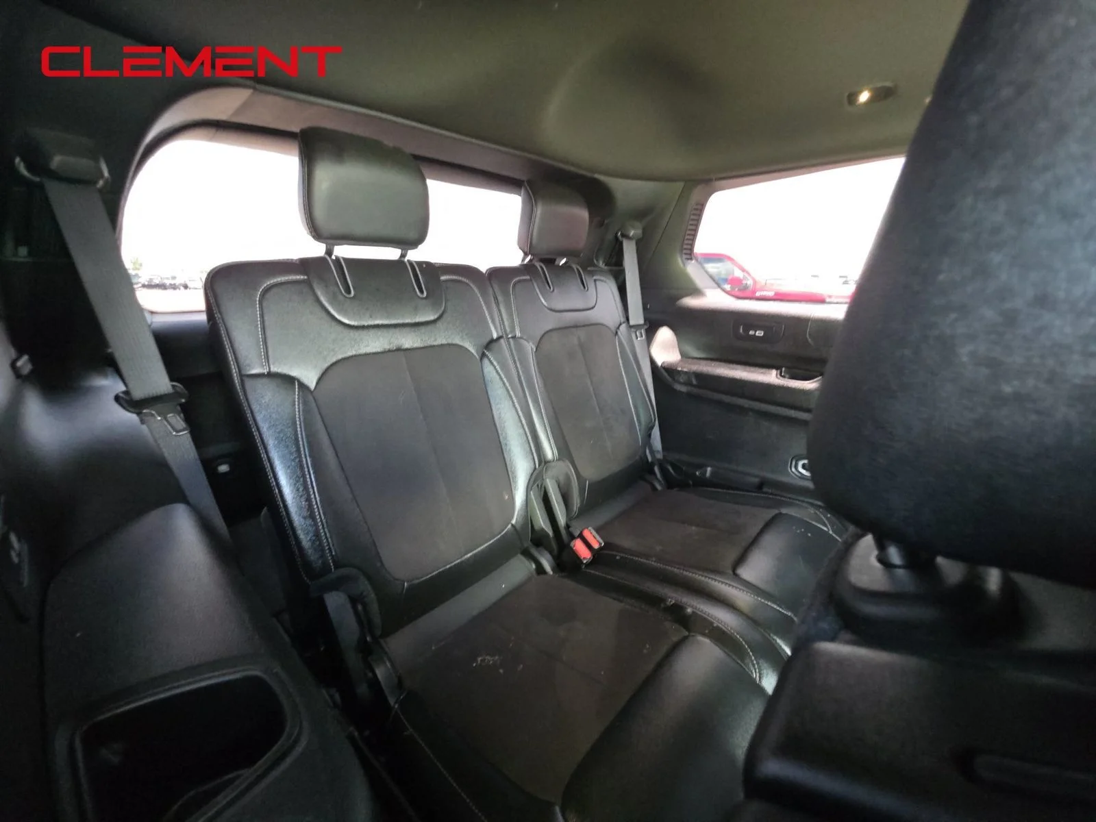 Used 2023 Black Jeep Altitude image 6