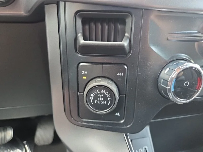 New 2026 Oxford White Ford F-250® XL image 38