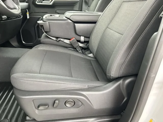 New 2026 Summit White Chevrolet LT (2FL) image 21