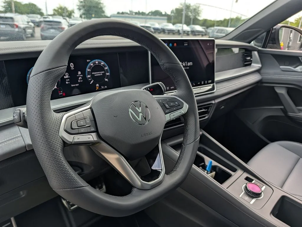 New 2026 Beige/tan Volkswagen 2.0T SE R-Line Black image 18