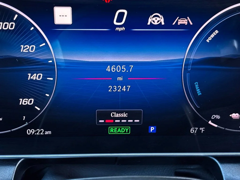 Used 2025 Silver Mercedes-Benz GLC 350e image 33
