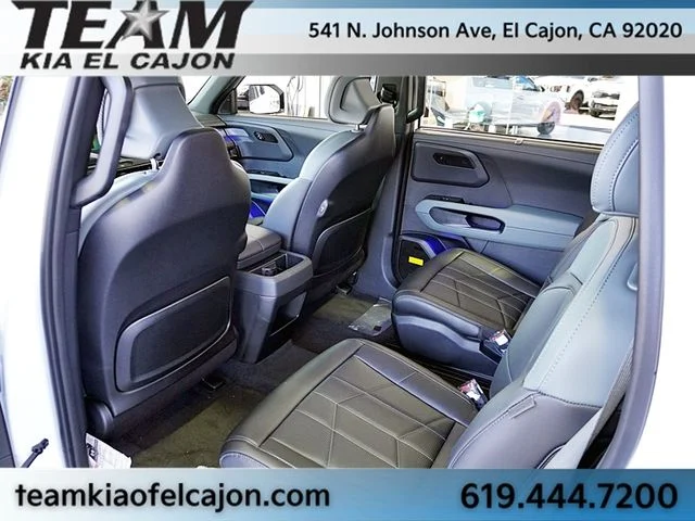 New 2027 White Kia X-Line SX image 25
