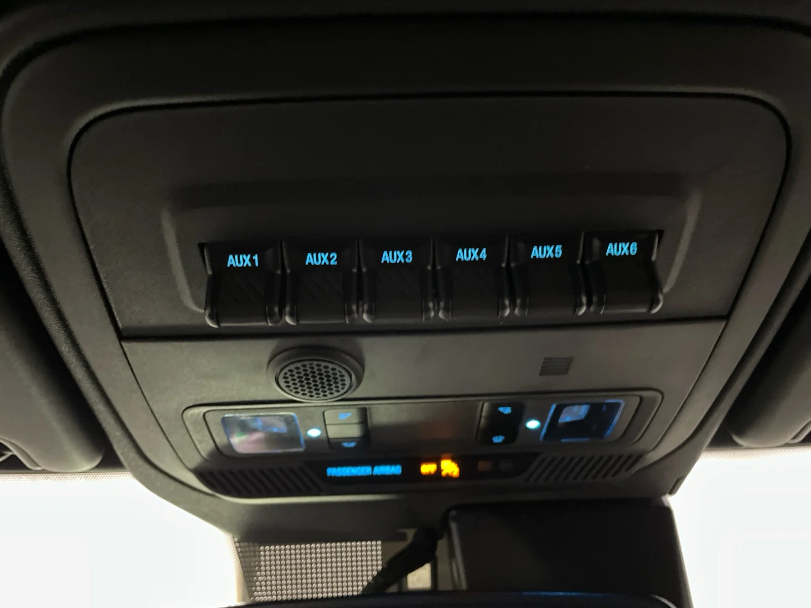 Used 2023 Shadow Black Ford Wildtrak image 24