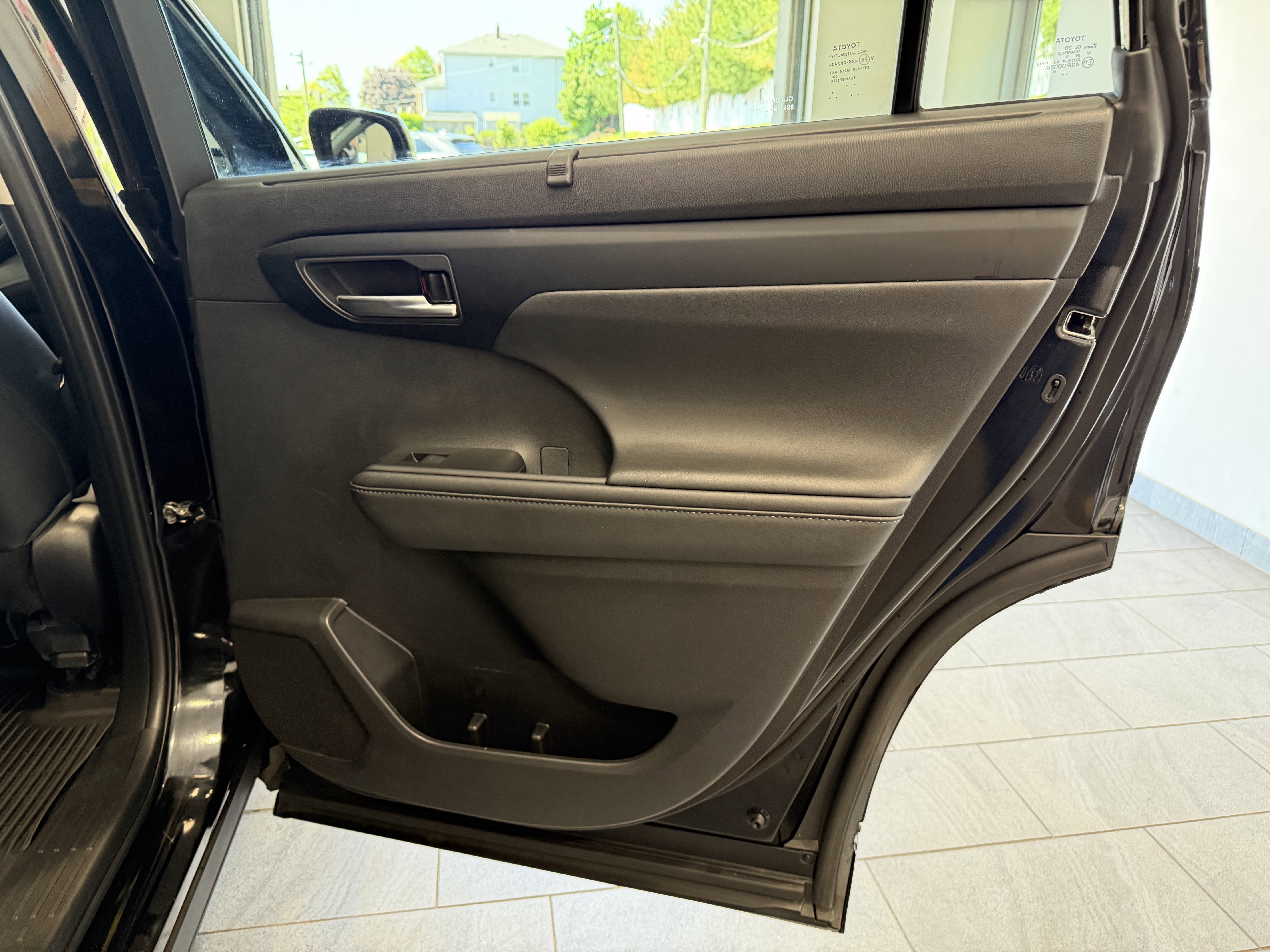 2023 Toyota Highlander XLE - Photo 39