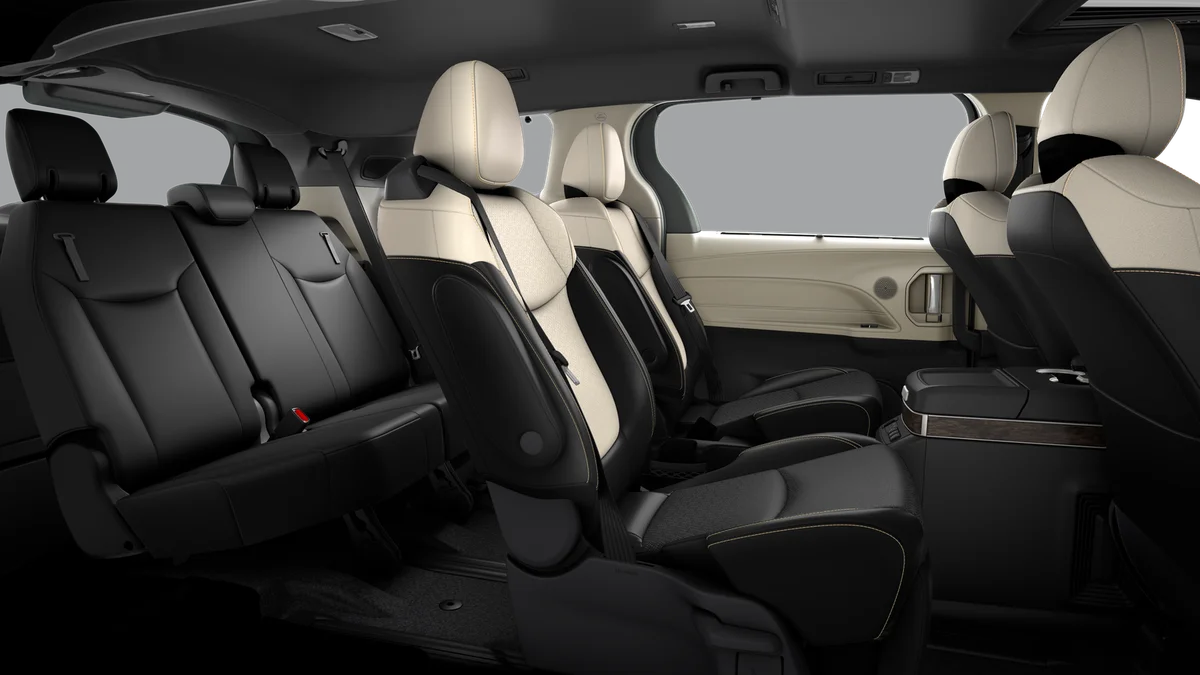 New 2026 Wind Chill Pearl Toyota Platinum image 21
